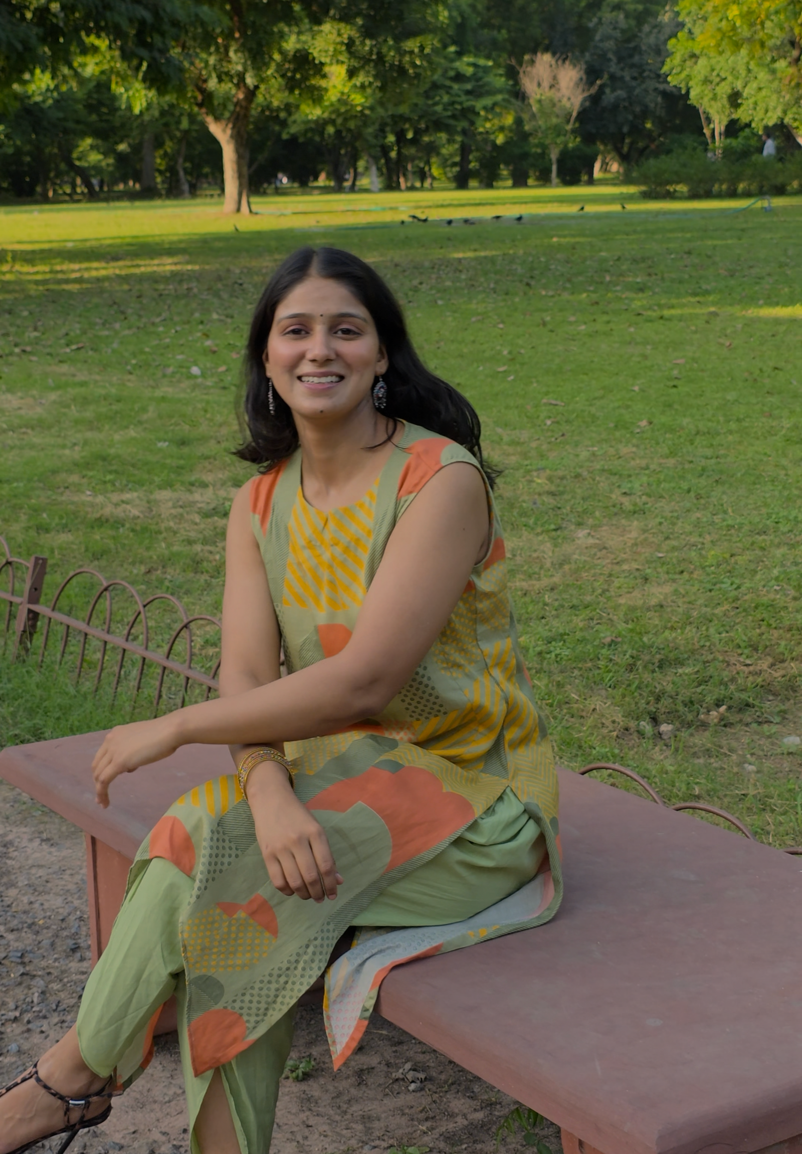 Sleeveless Jam Cotton Kurta designed in a modern C-style - Image 5