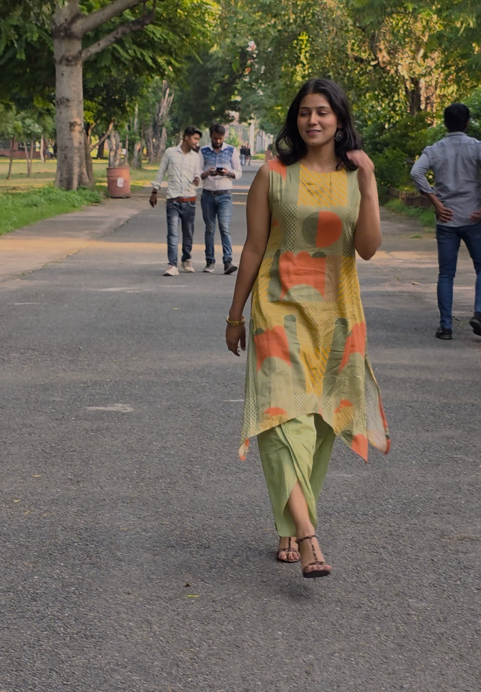 Sleeveless Jam Cotton Kurta designed in a modern C-style - Image 8