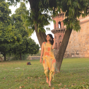 Sleeveless Jam Cotton Kurta designed in a modern C-style